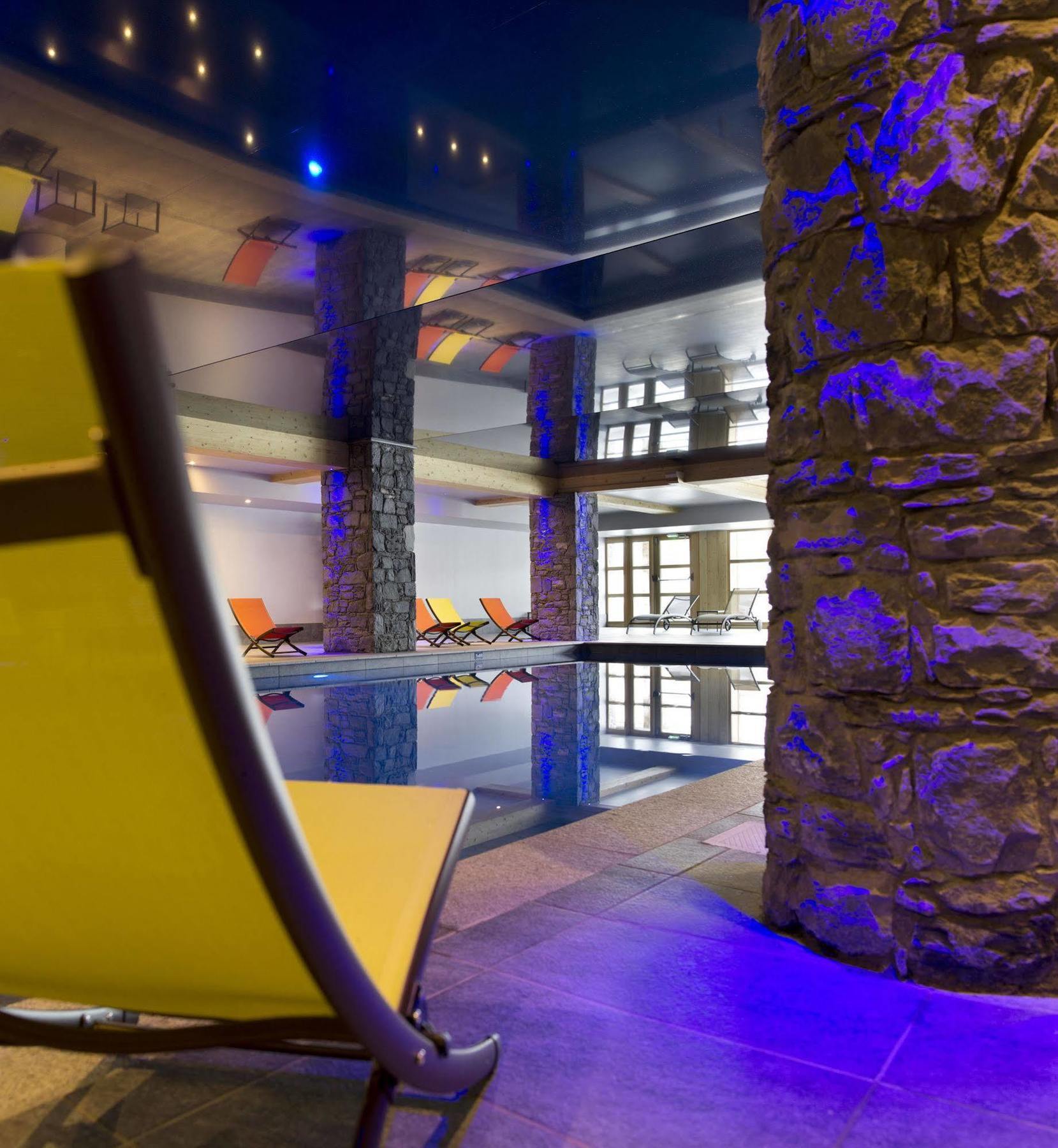 Cgh Residences & Spas Le Cristal De L'Alpe Alpe d'Huez ภายนอก รูปภาพ