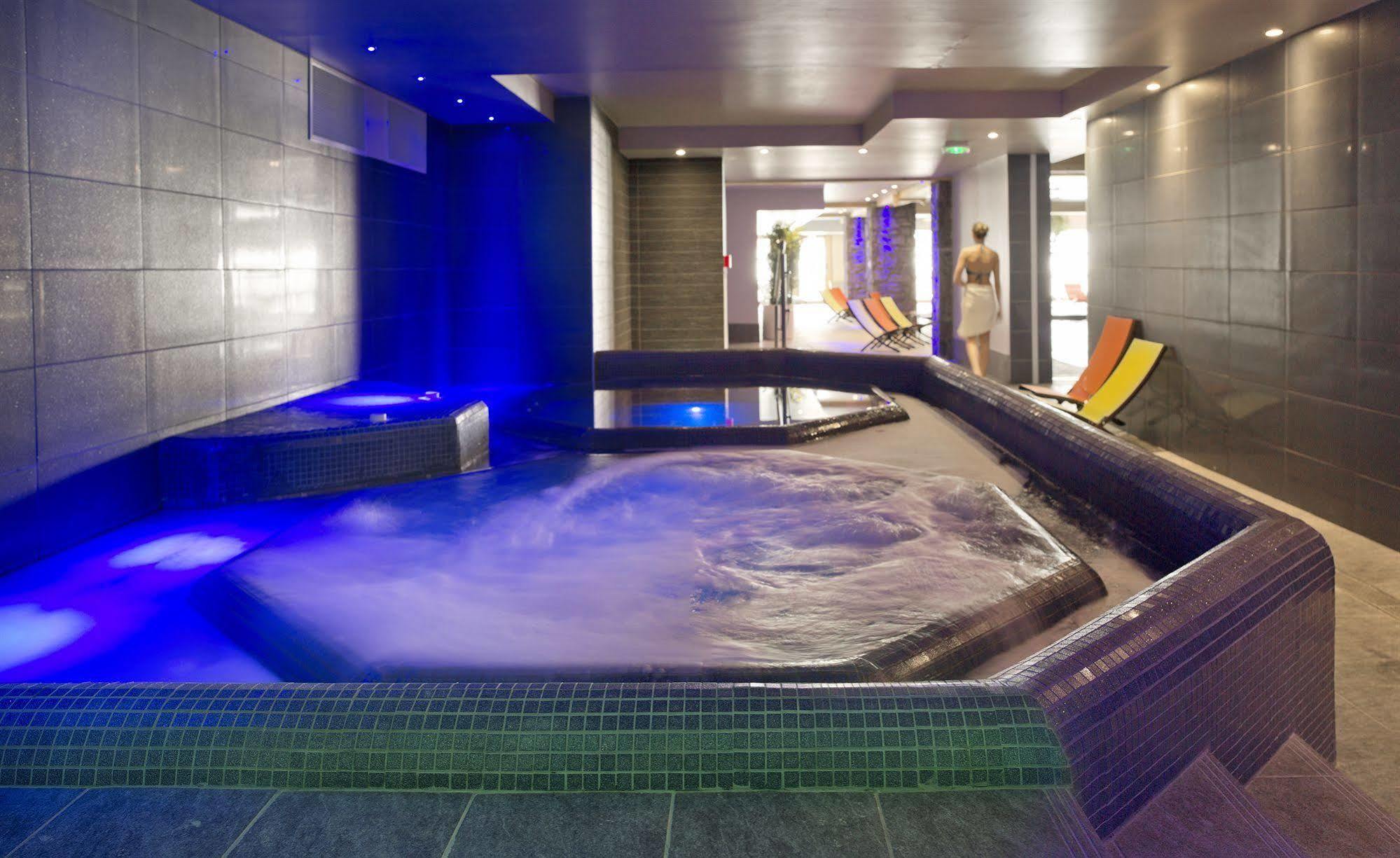 Cgh Residences & Spas Le Cristal De L'Alpe Alpe d'Huez ภายนอก รูปภาพ